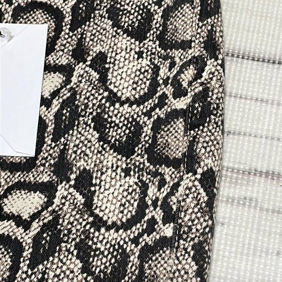 Good American Good Legs Jeans NWT Skinny Snake Skin Gray Size 2 / 26 - Picture 6 of 13